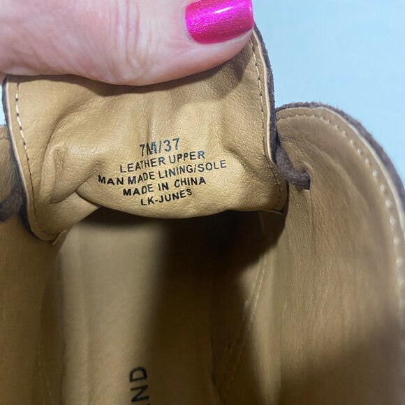 Lucky Brand Junes Nutmeg Embossed Nubuck Wedge Leather Booties‎ Size 7 - Picture 7 of 10